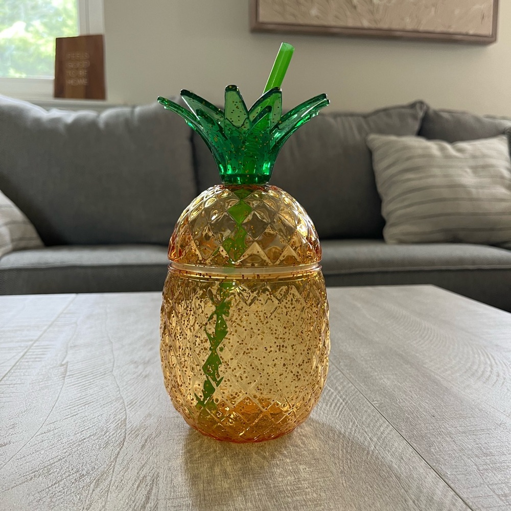 pineapple cup